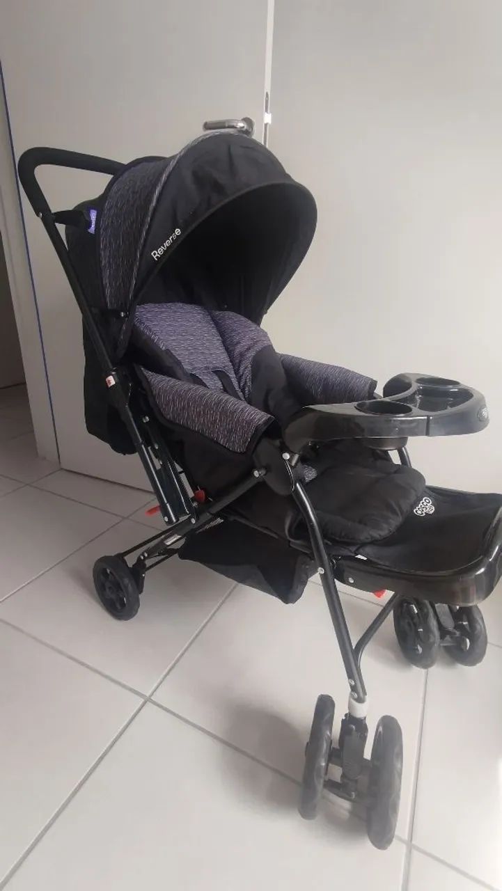 Carrinho de bebê Cosco
