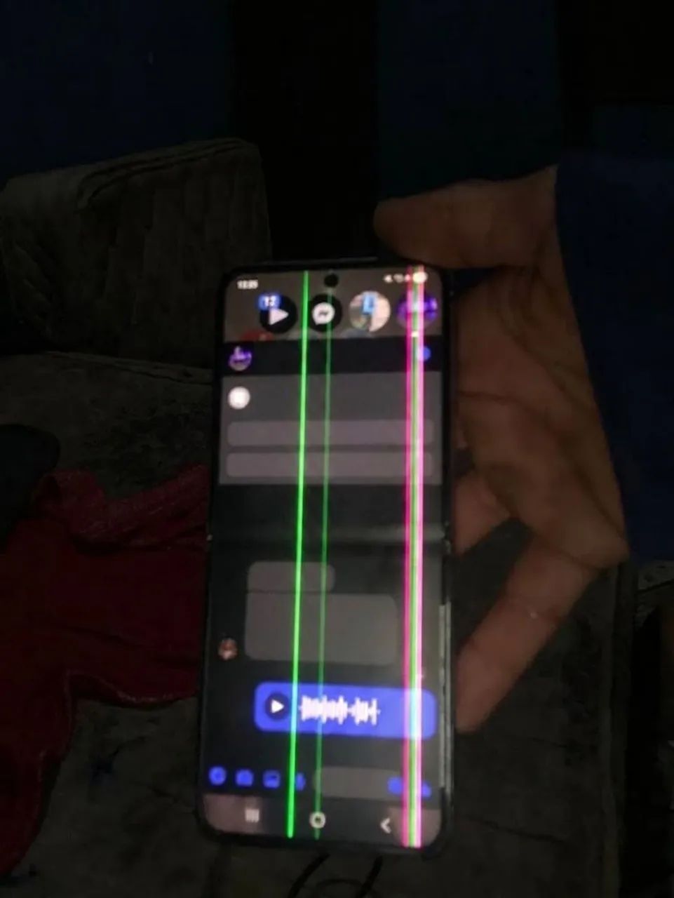 Samsung Galaxy ZFlip4 ( Detalhe ) - Foto 2