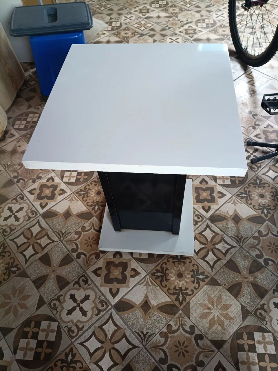Mesinha para apoio várias finalidades