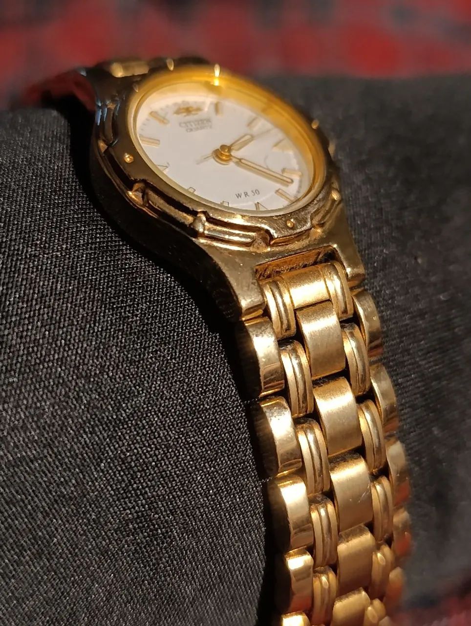 Relógio CITIZEN Quartz Dourado Funcionando - Foto 3