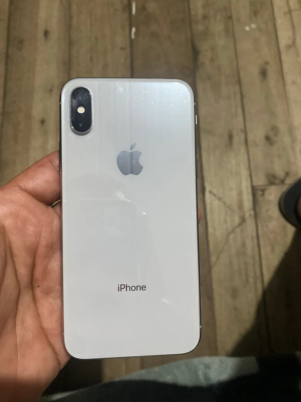 iPhone X  tem o vidro quebrado mais funciona tudo bom  - Foto 2