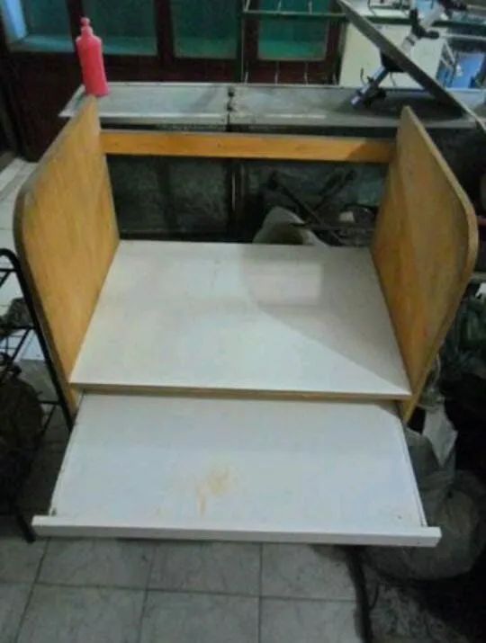 Cabine pra computador de madeira. - Foto 4