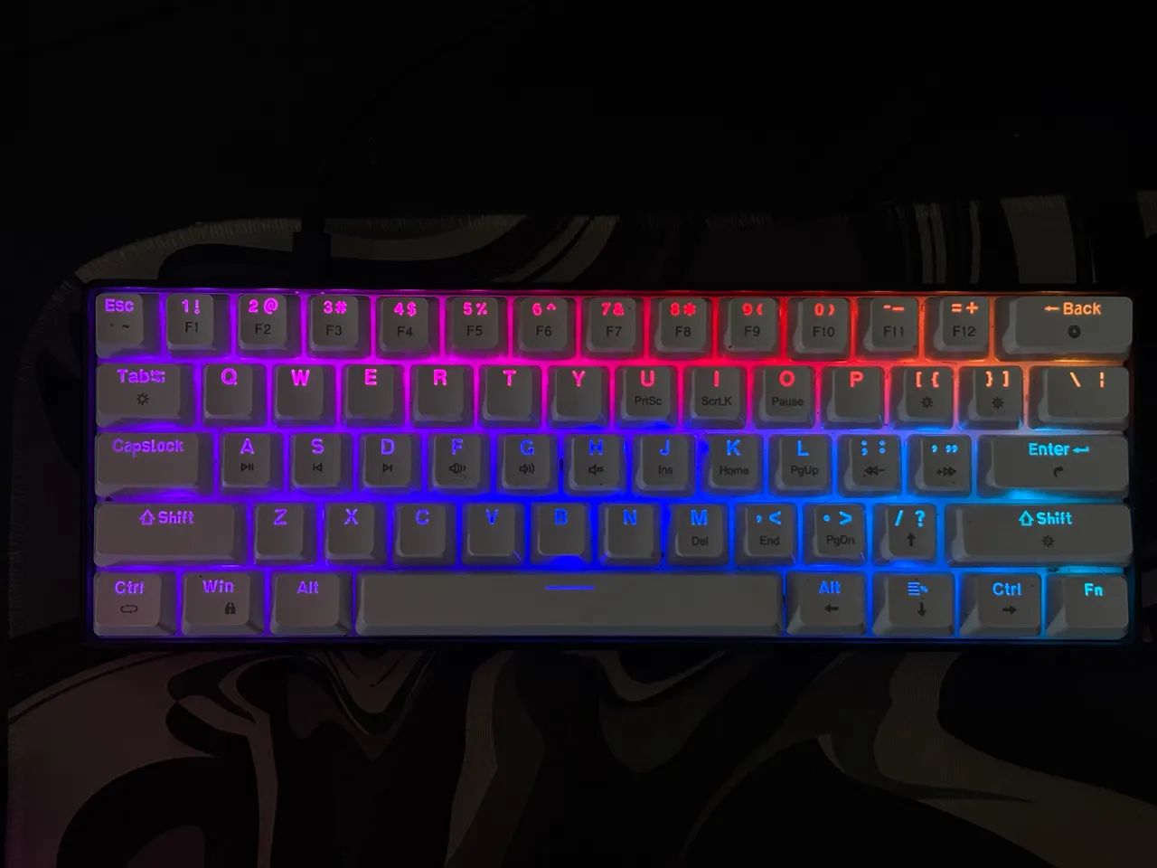 Teclado Mecânico 60% Switch Red ( Com Caixa ) - Foto 2