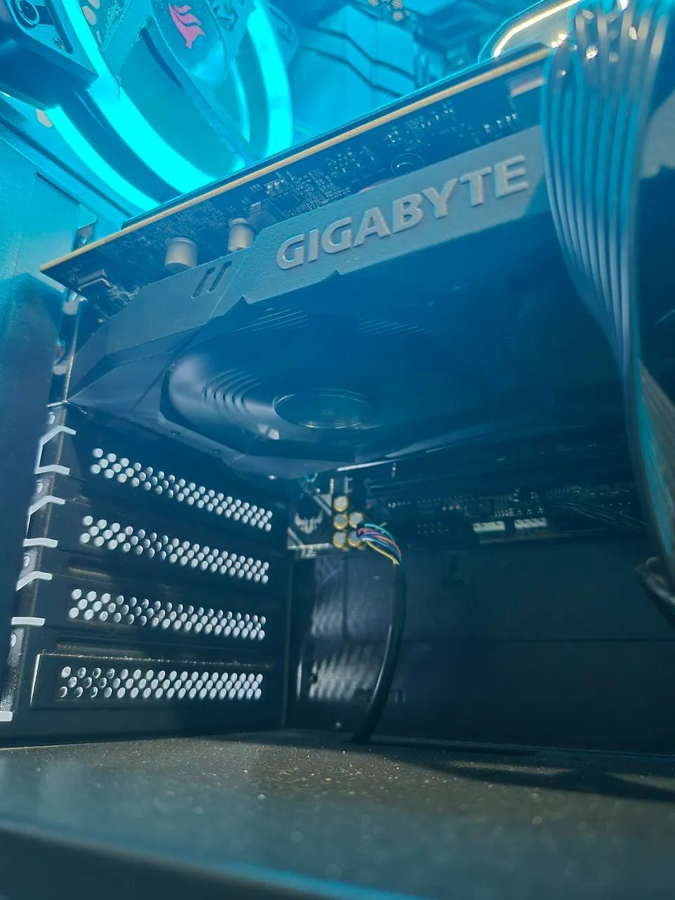 RTX 2060 Gigabyte 6GB GDDR6 - Foto 4