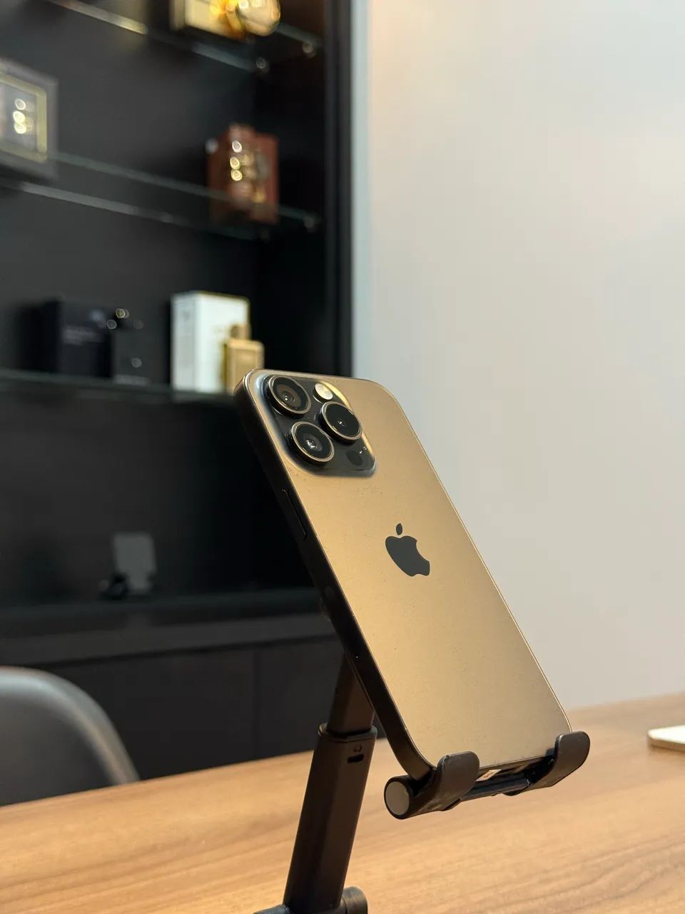 iPhone 15 Pro 256gb 91% 1 ano de garantia  - Foto 2
