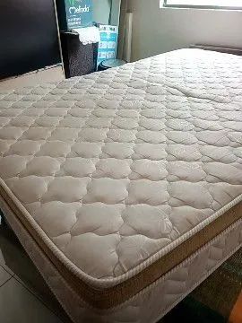Colchão de casal de espuma bem macia. - Foto 3