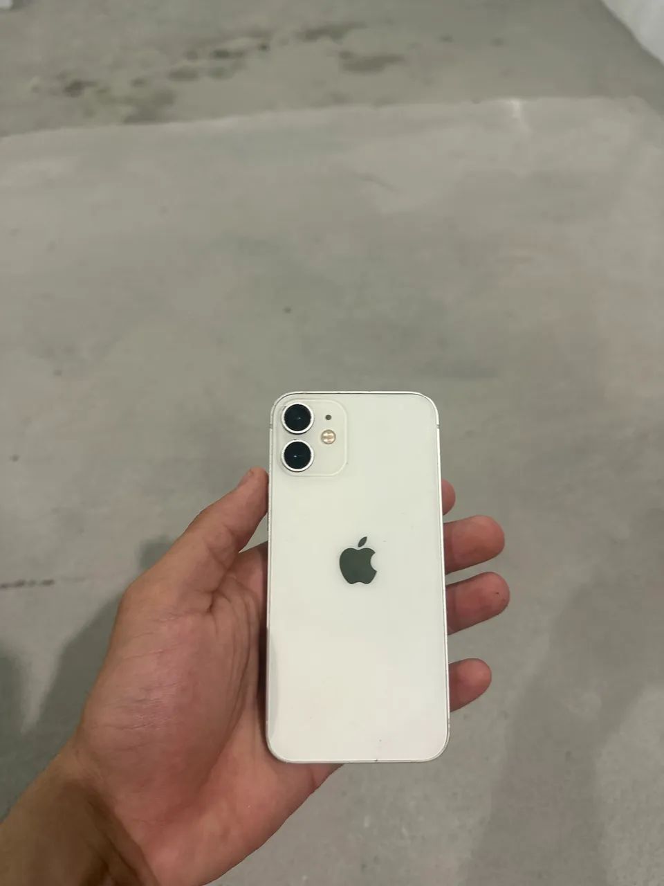 iphone 12 mini 256gb de memoria semi novo - Celulares e