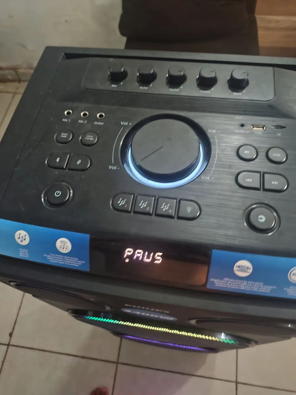 Vendo caixa de som Philips retirada na compensa 