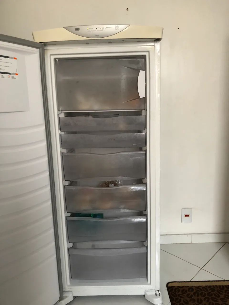 Vendo excelente freezer.  - Foto 4