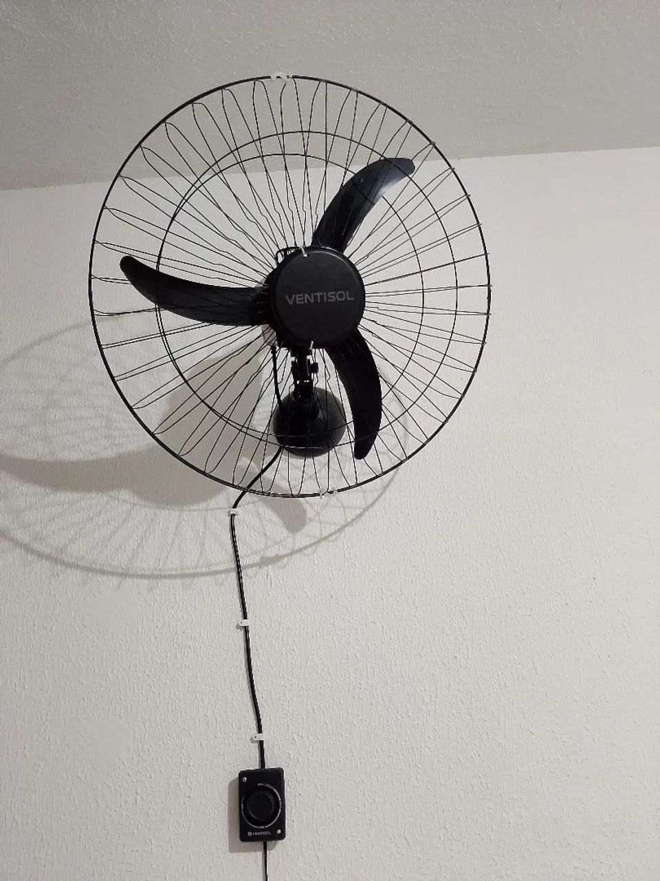 Ventilador de parede Tufão 