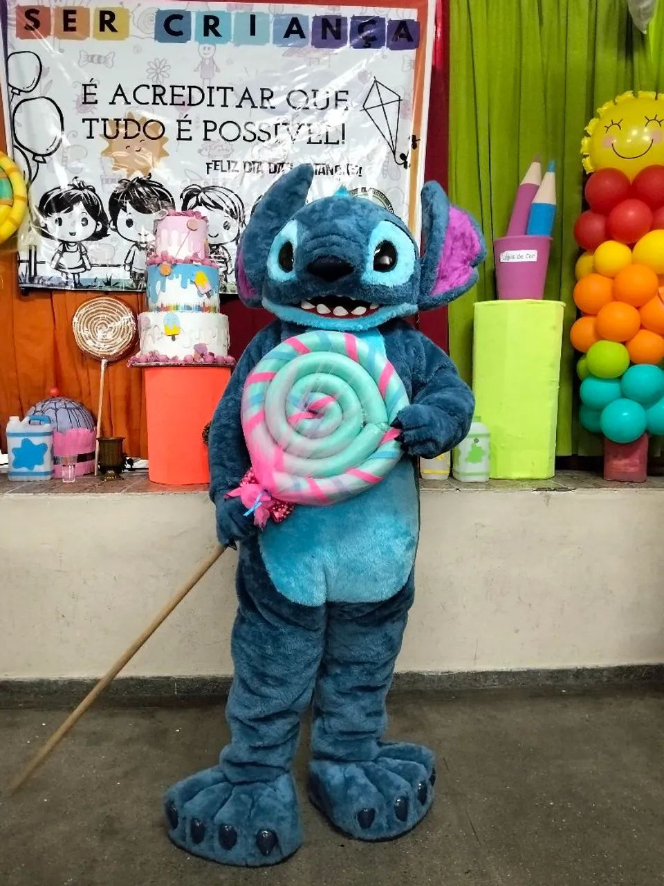 Stitch de Luxo, personagem vivo.