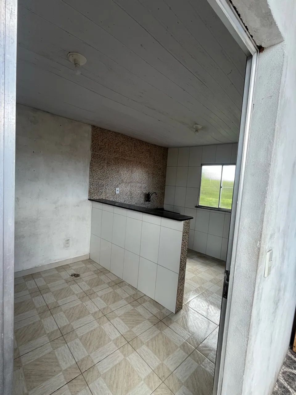 Quarta / sala pra alugar 