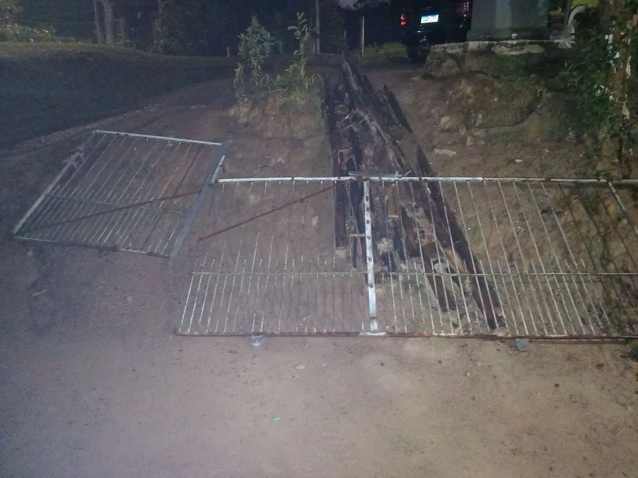 Vendo portão 