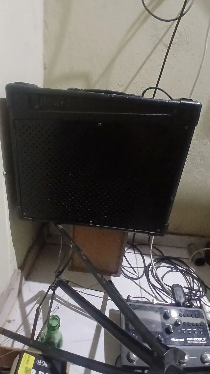 Caixa guitarra staner shout 110