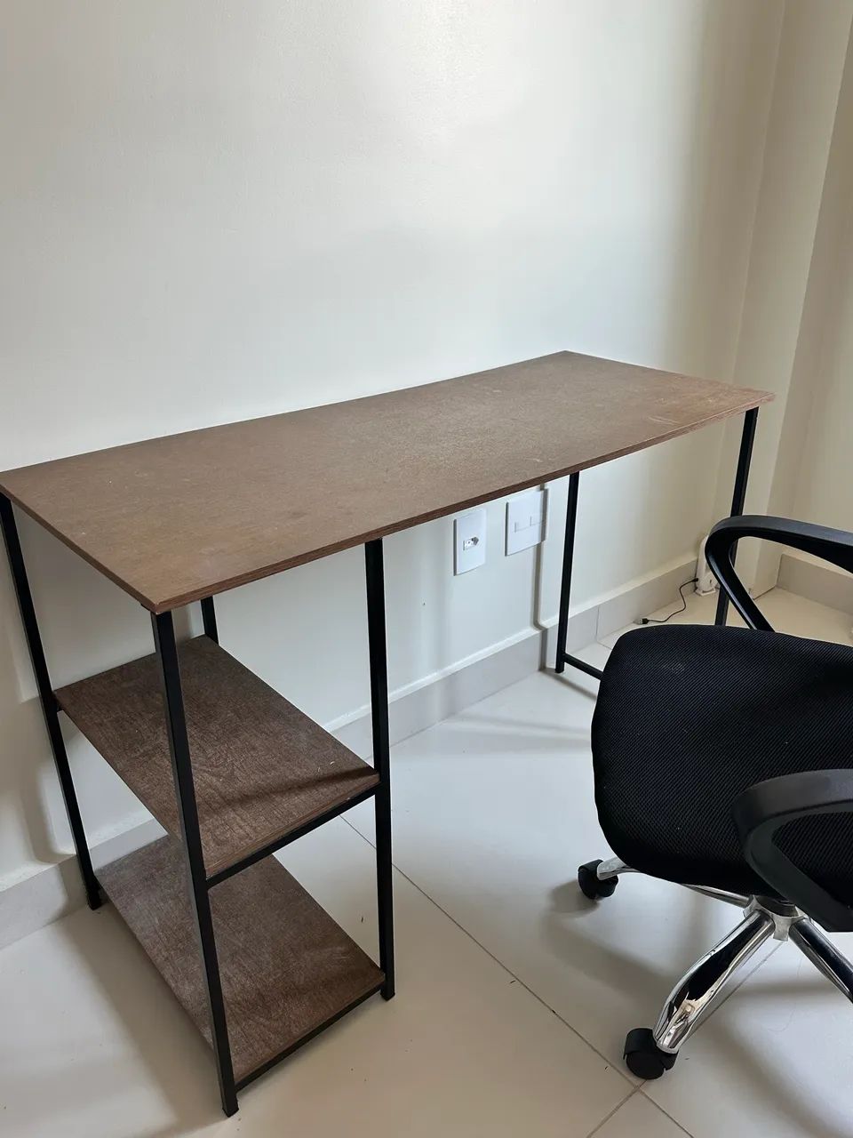 Escrivaninha + Cadeira  - Foto 2