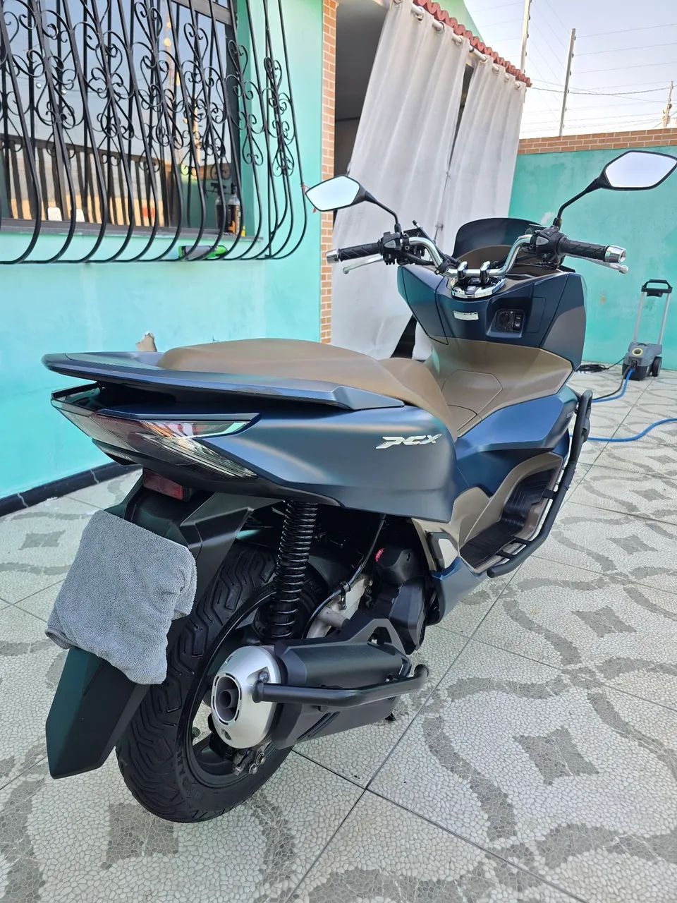 PCX DLX 2024 - Foto 5