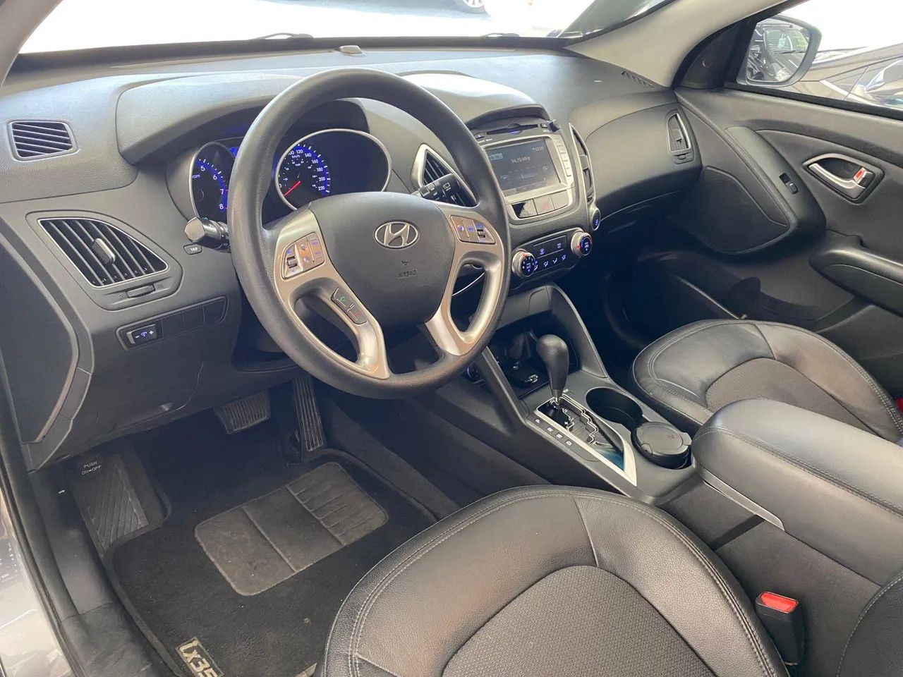 Hyundai ix35 GLS 2.0 16V 2WD Flex Aut., foto 8 de 14
