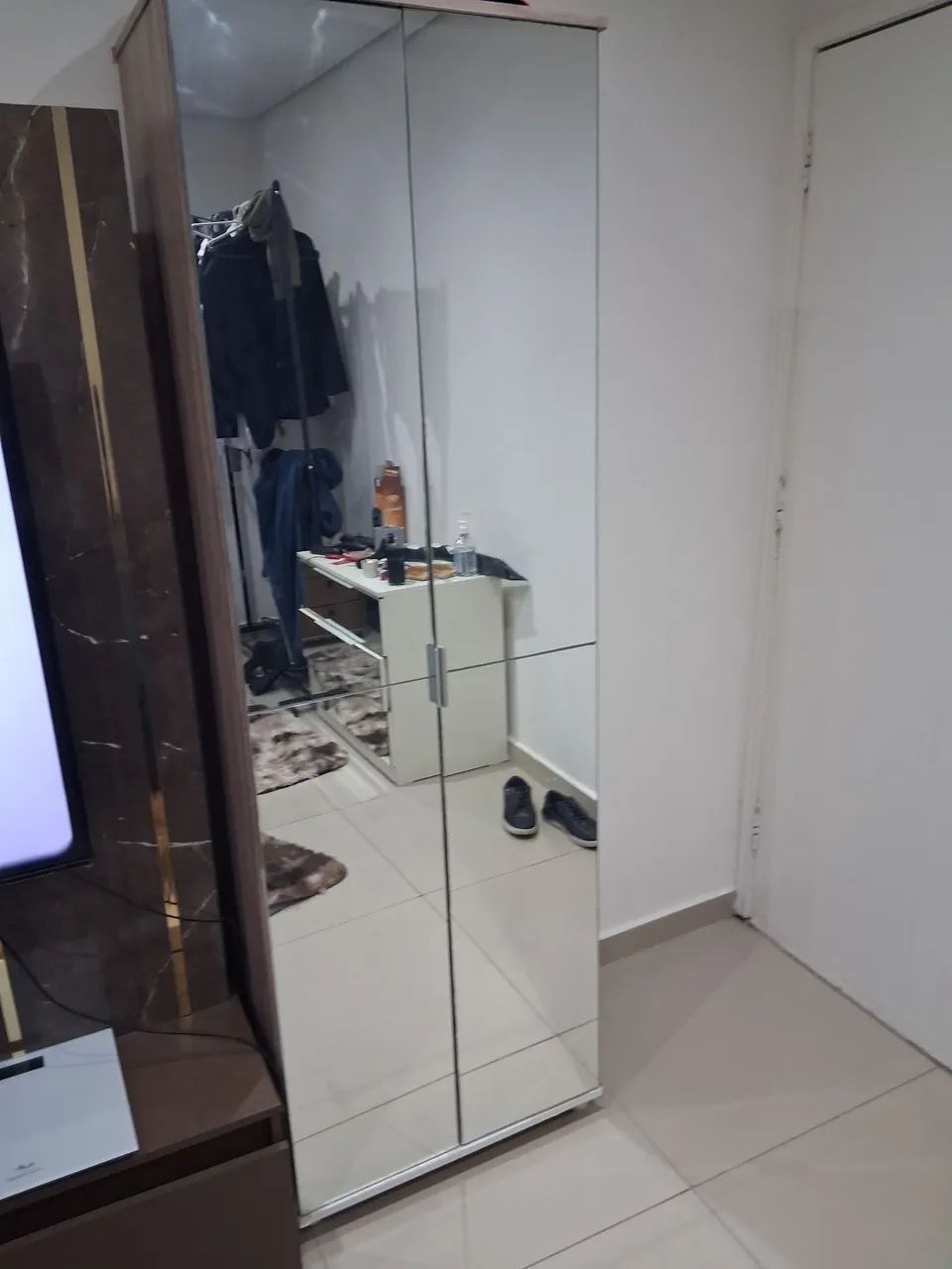 Sapateira espelhado 