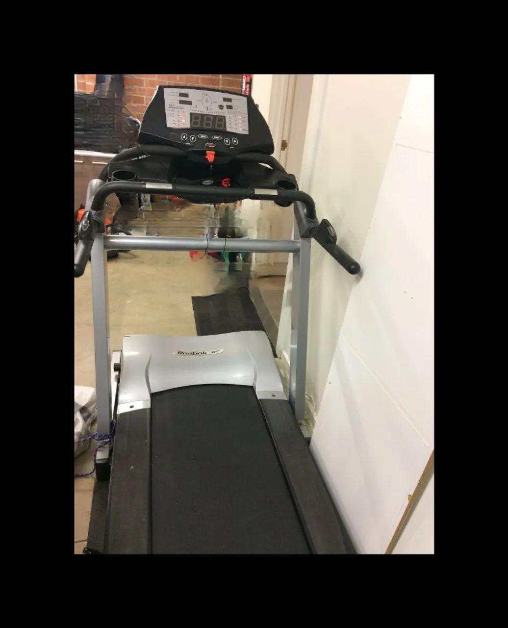 Troco por carro Esteira Reebok e 2 rolos de tela alambrado 7.000 tudo