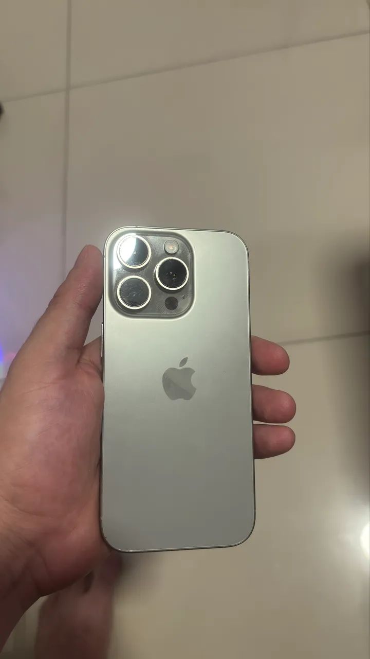 iPhone 16 PRO - Foto 2
