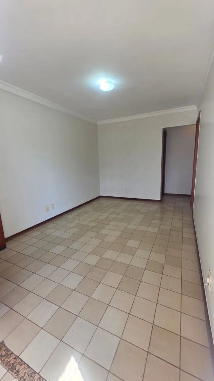 Vendo AP 2Q Sudoeste - Reformado, 60m², Armários Planejados - Foto 2