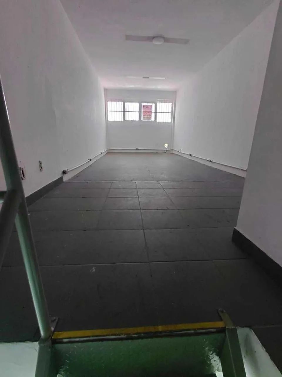 Loja / Salão / Ponto Comercial para alugar em Vitória - Foto 5