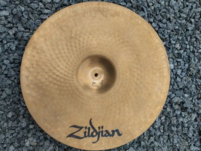 Pratos Zildjian - crash, ride e China - Foto 4