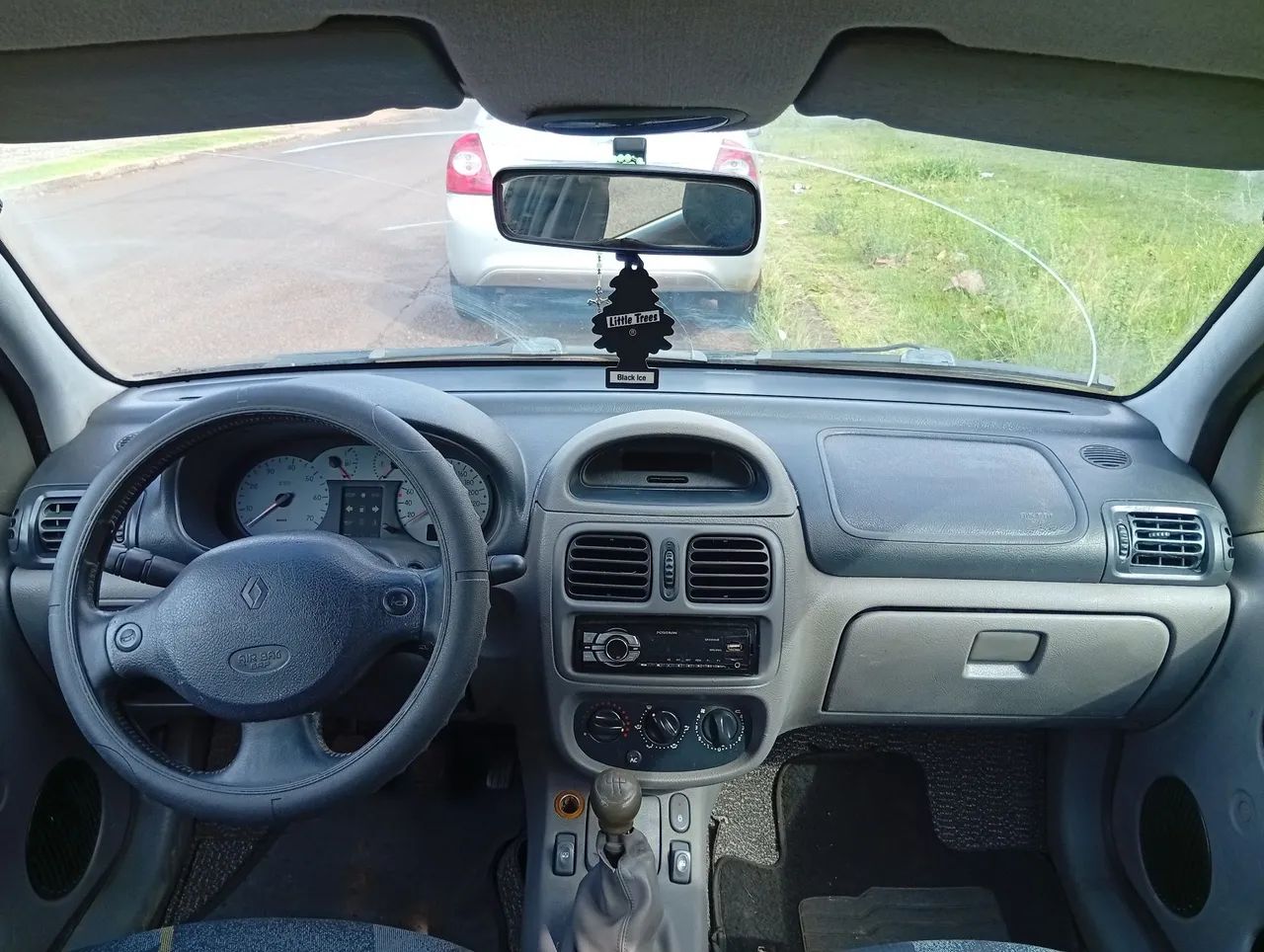 Renault Clio Clio RT/ Privilège 1.6 16V 5p 2002