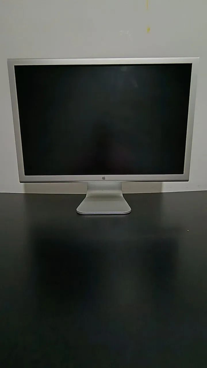 Apple cinema display HD 