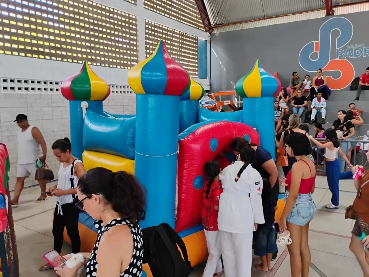 Brinquedos e Máquinas - Foto 4