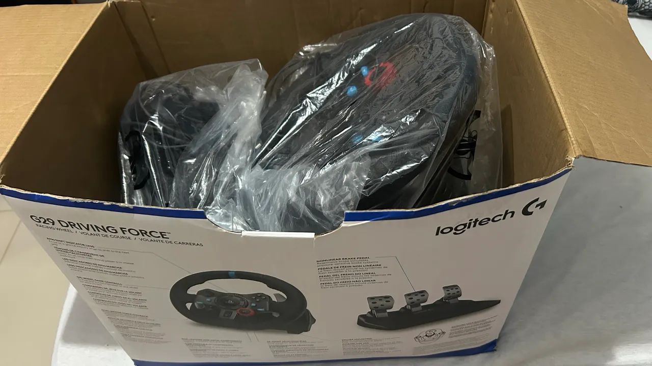 Simulador, pedais e câmbio PlayStation Logitech - Foto 3