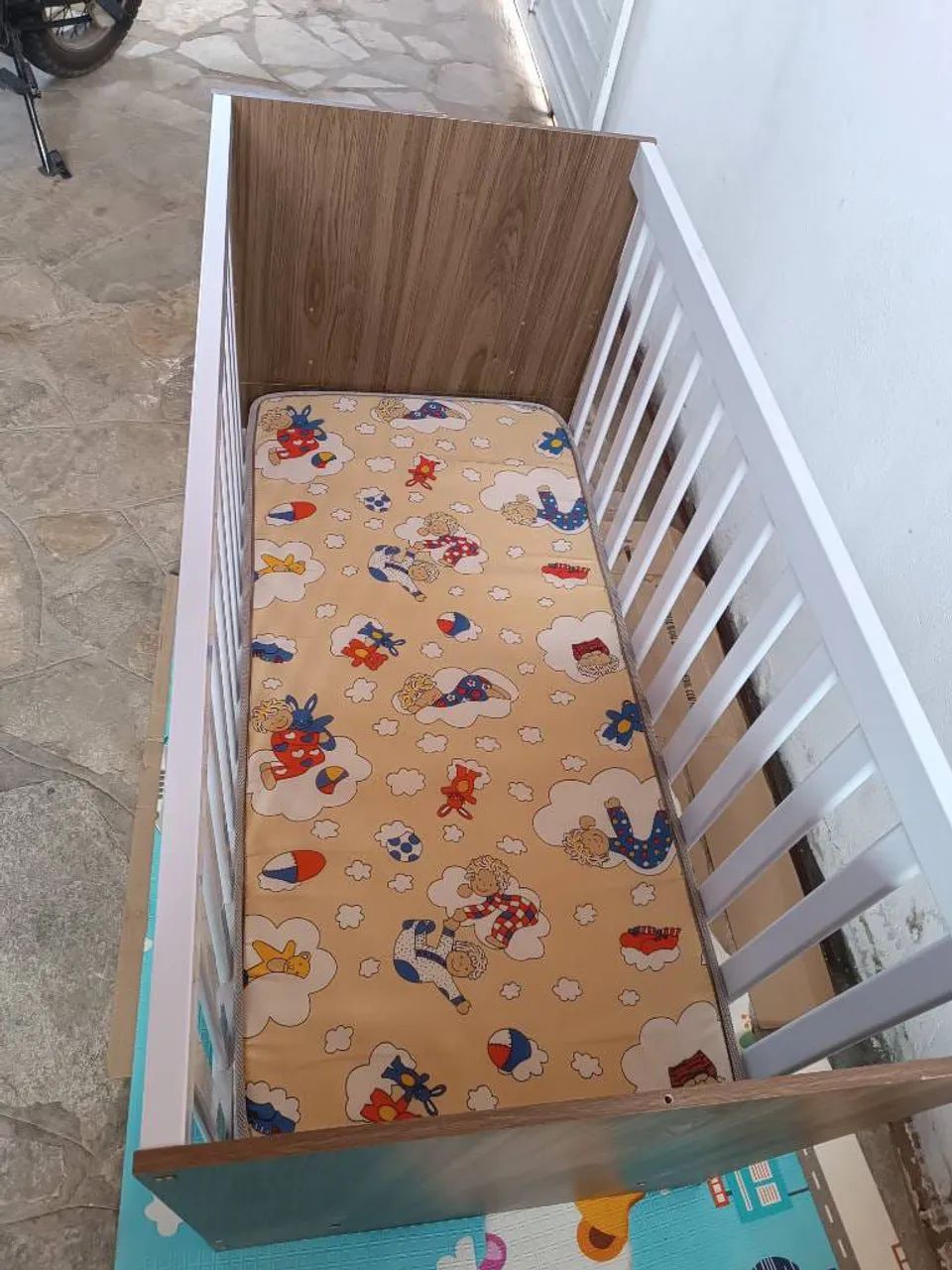 Berço americano com colchão e bb conforto com base para carro.