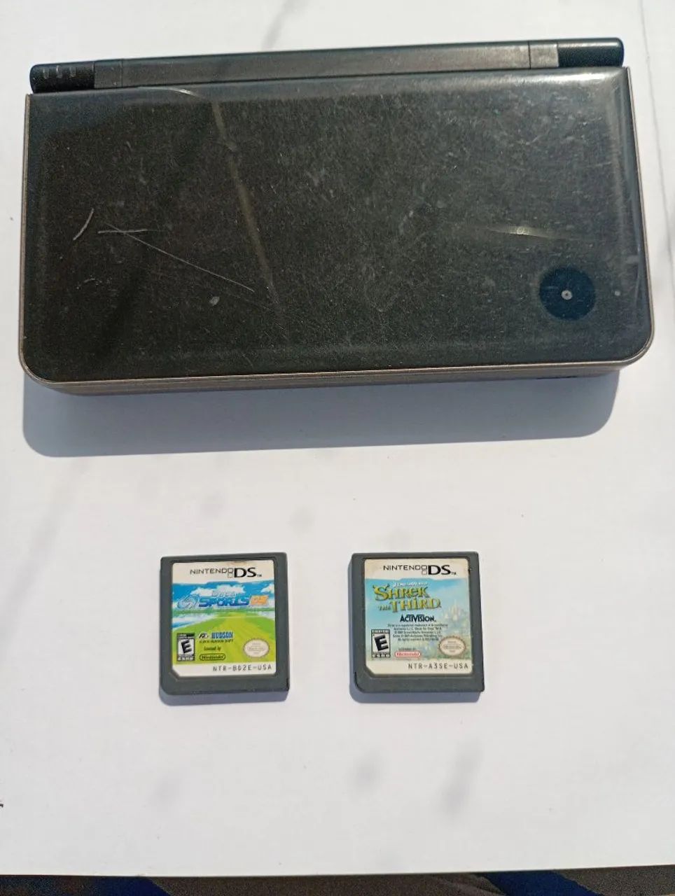 Nintendo dsi com 2 jogos