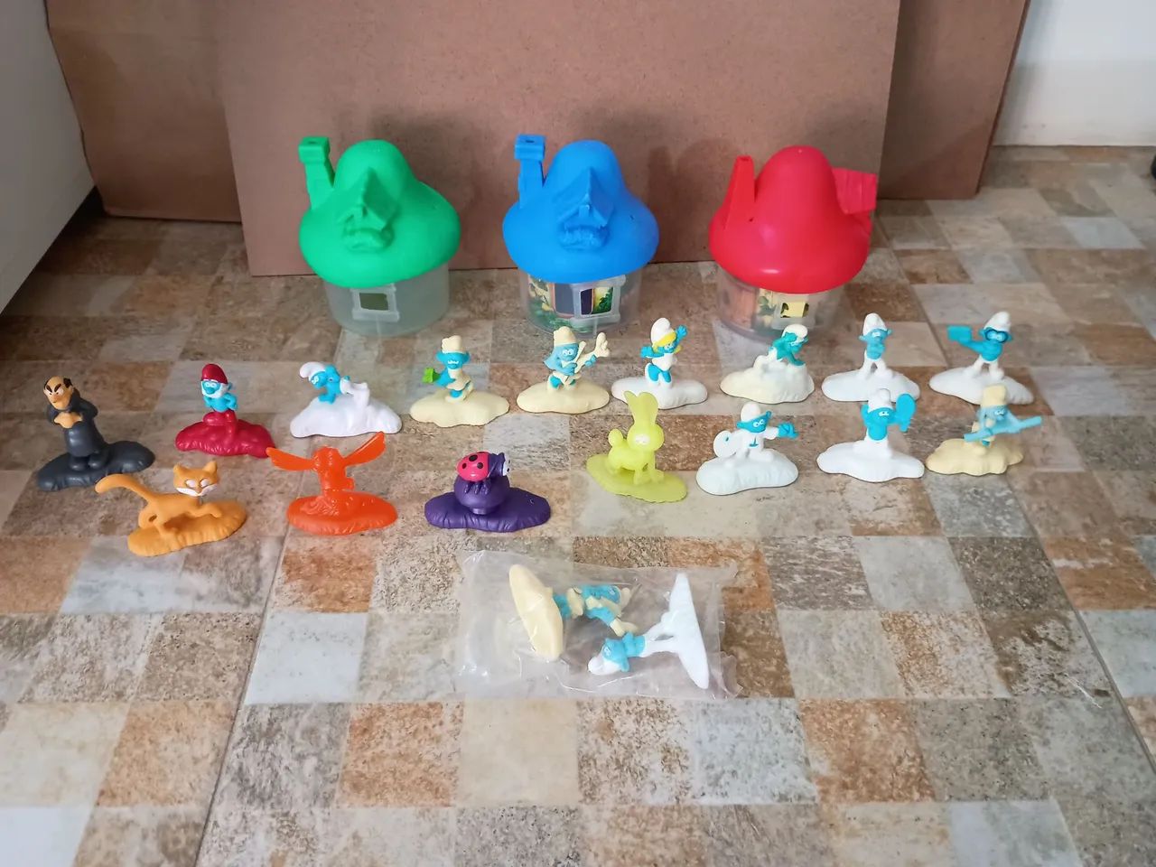 Lote smurfs MC Donald's com 21 peças  - Foto 2