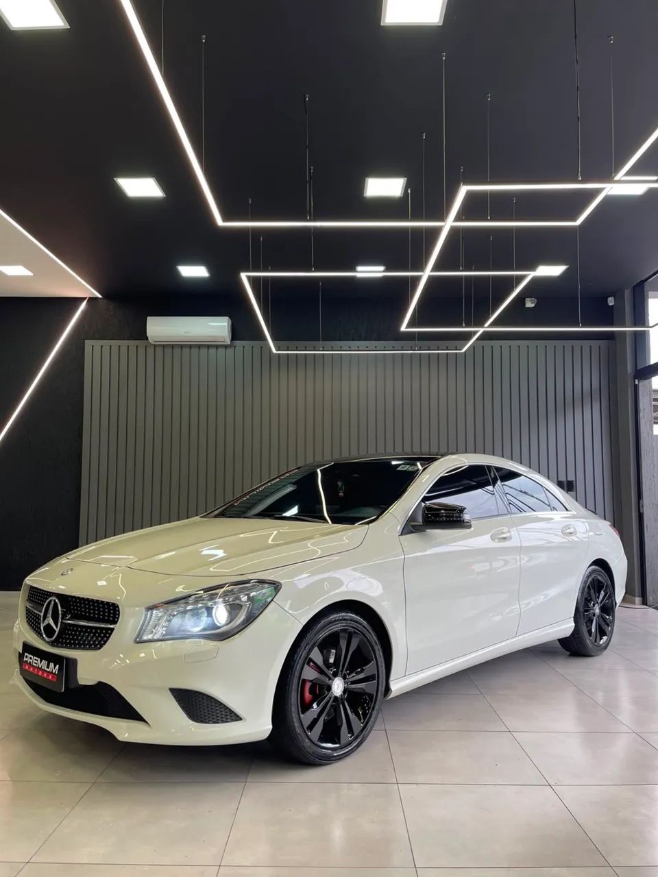 Mercedes-Benz Cla-200 2015
