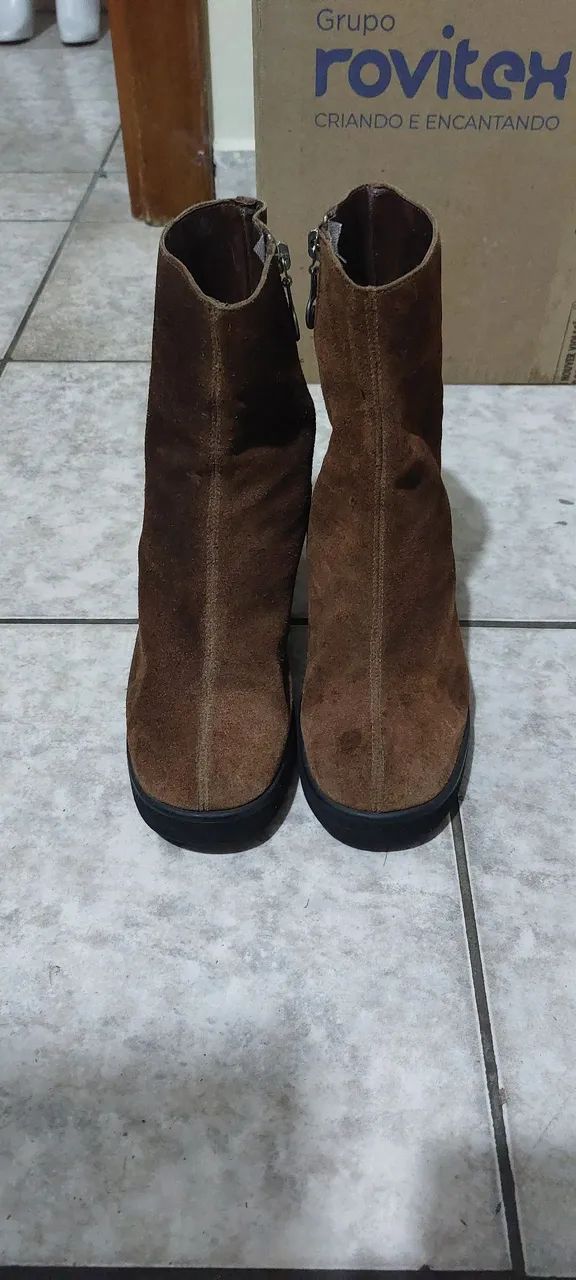 Bota tamanho 38/39