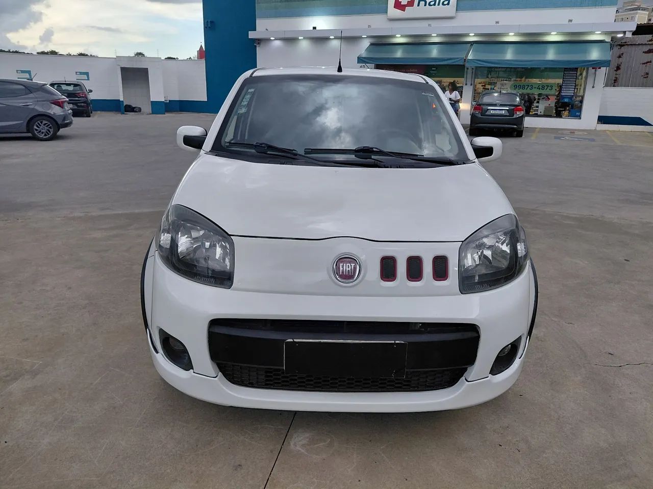 Fiat Uno Sporting 1.4 EVO Fire Flex 8V 4P 2014 - Foto 2