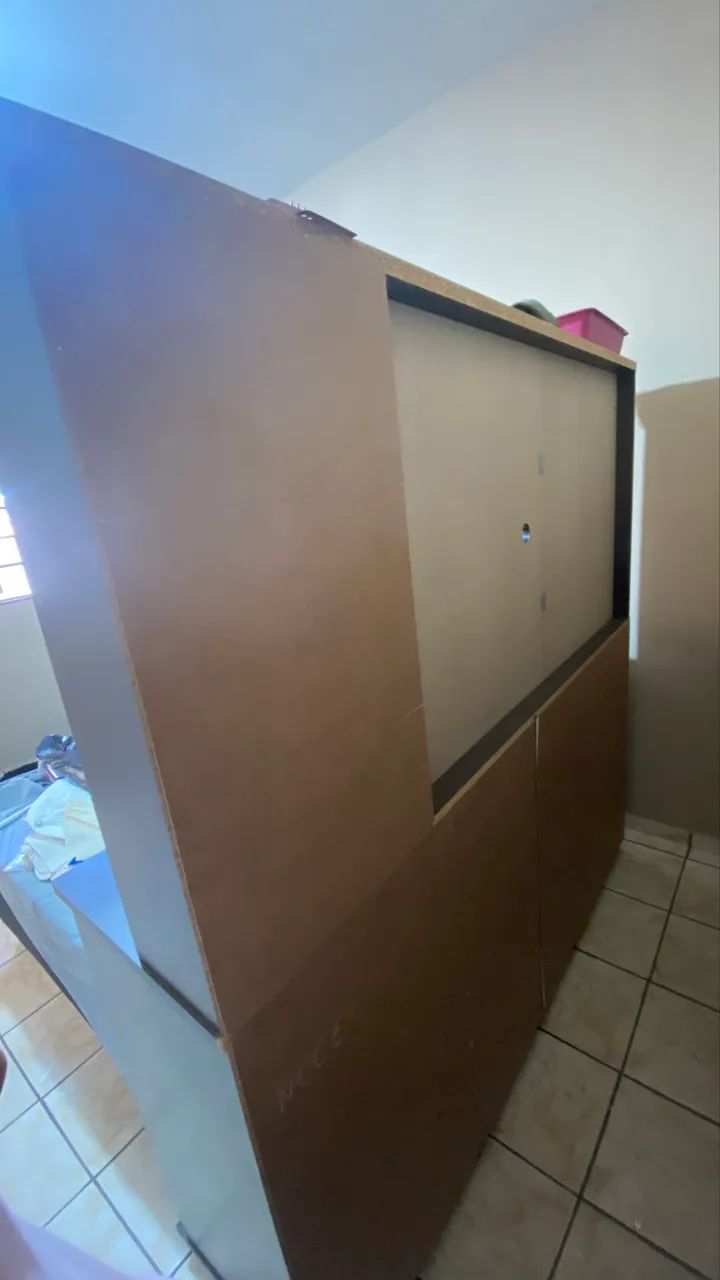 COMODA COM PAINEL E ESPELHO - Foto 2