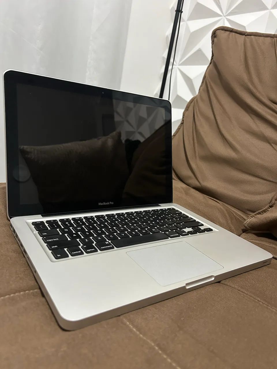 MacBook Pro I5, 12GB de RAM e SSD Kingston de 240GB - Foto 2