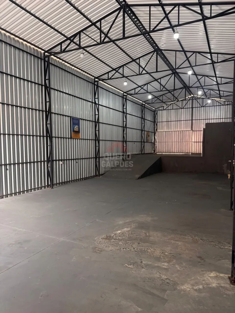 ALUGO GALPÃO/ARAMAZEM 250M² - AGRONOMICA - FLORIANOPOLIS - Foto 3