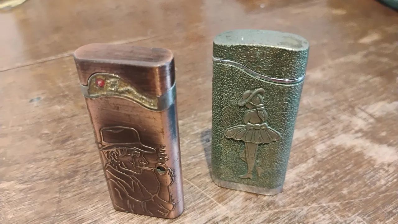 2 ISQUEIROS ANTIGOS COLECIONÁVEIS 