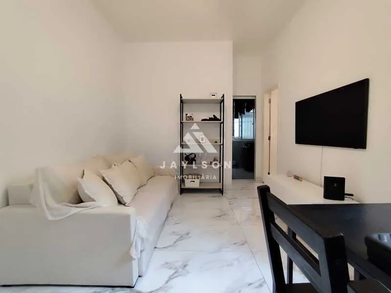Apartamento com Ótima Localização na Vila da Penha.