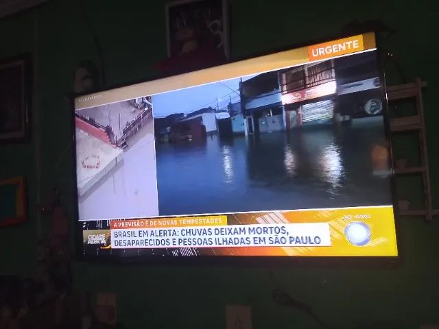 Vendo essa TV LG 43 polegadas quatro meses de uso nota fiscal tudo TV zero - Foto 4