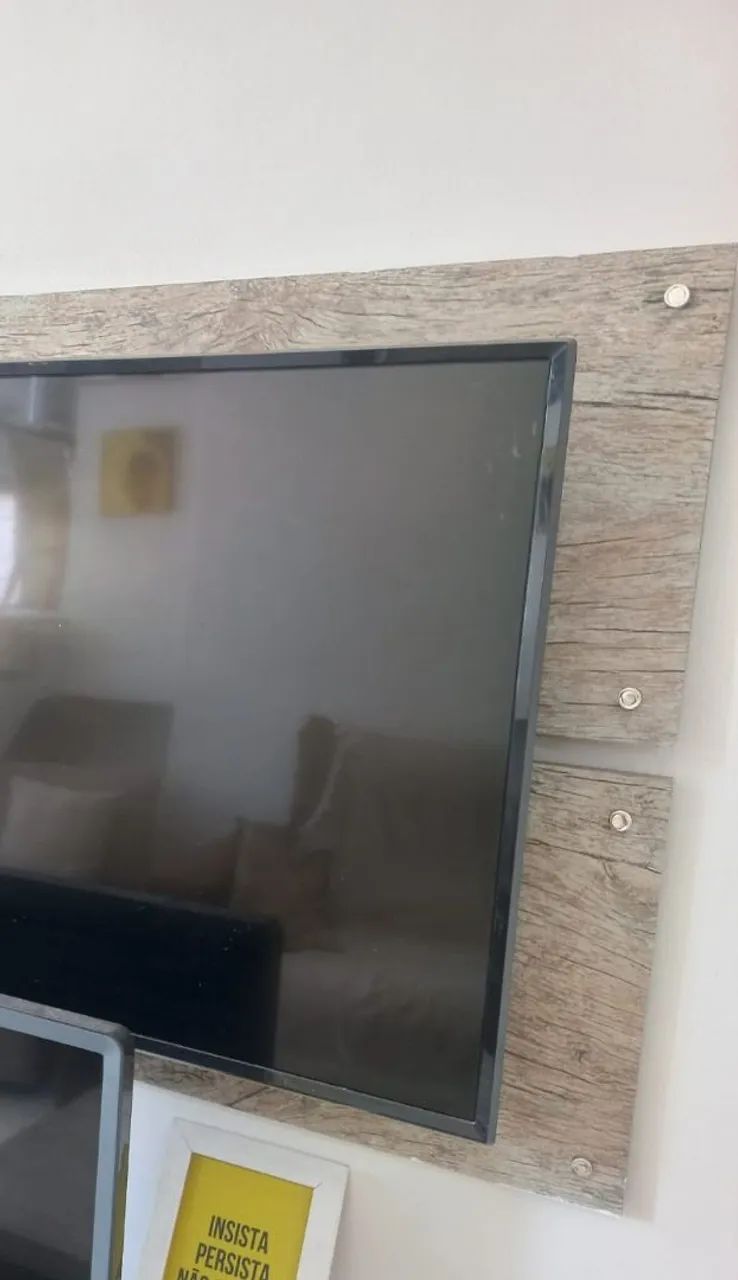 Painel para TV DE ATÉ 50 polegadas/ marca : Artely / TV NÃO ACOMPANHA 