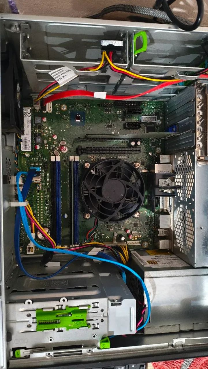 Pc fujitsu 8gb ram Core I7 6700 - Computadores e Desktops - Glória