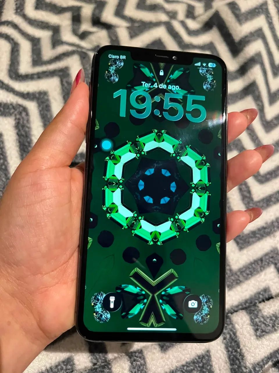 Vendo IPhone 11 Pro Max 1,200pra vender logo  - Foto 2
