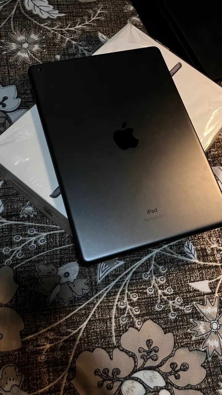 iPad 9th 64gb +capa teclado caixa original excelente estado  - Foto 3