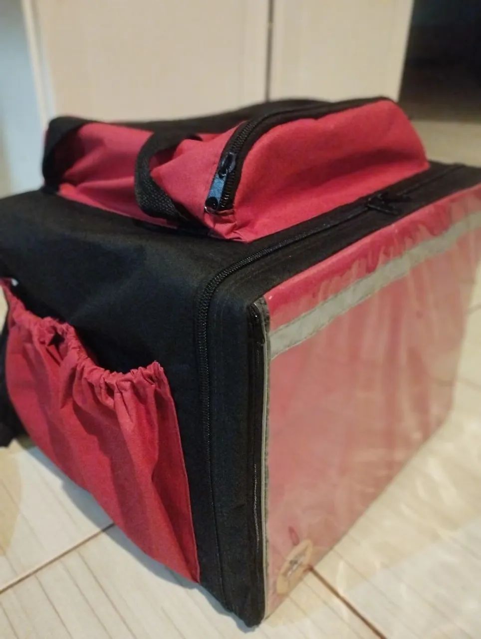 Vendo Bag laminada Para delivery Nova