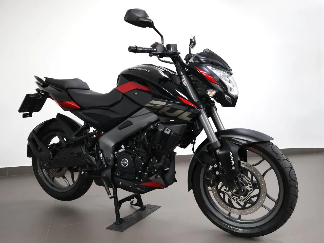 BAJAJ DOMINAR 200 ABS - Foto 5