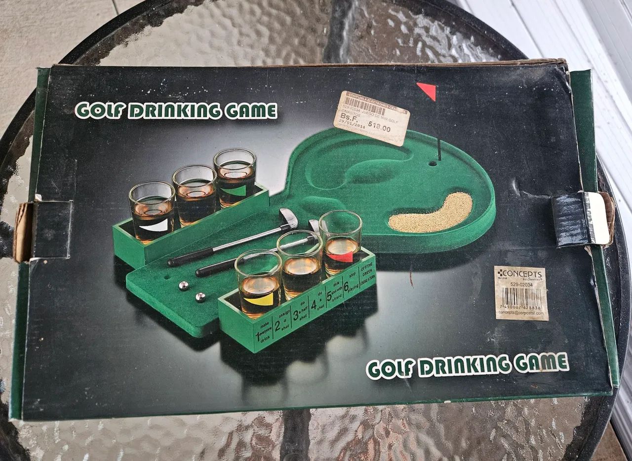 Jogo Golf Drinking Game - Mini Golfe com Copinhos
